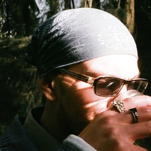 Meet your Posher, Omar